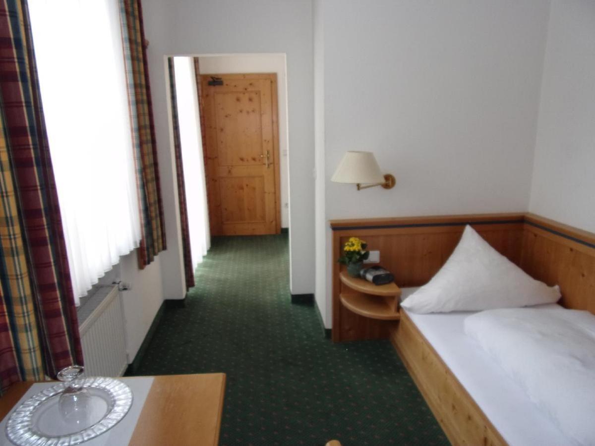 Hotel Landgasthof Hacker Zachenberg Exterior photo